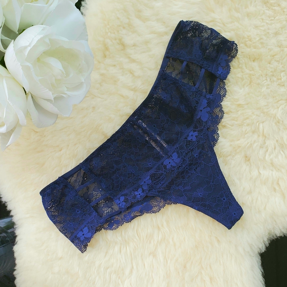 VICTORIA'S SECRET Dream Angels thong navy, S